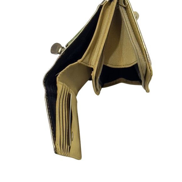 Kate Landry Genuine Leather Metallic Gold Wallet Multiple Card Slots Zipper Pock - Picture 3 of 8